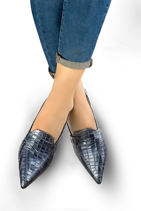 Denim blue women's fashion loafers. Pointed toe. Flat flare heels. Worn view - Florence KOOIJMAN
